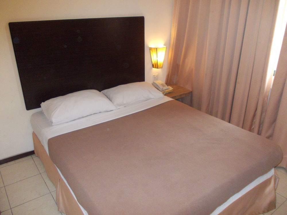 Hotel Sri Sutra - Bandar Sri Damansara Sungai Buloh Luaran gambar