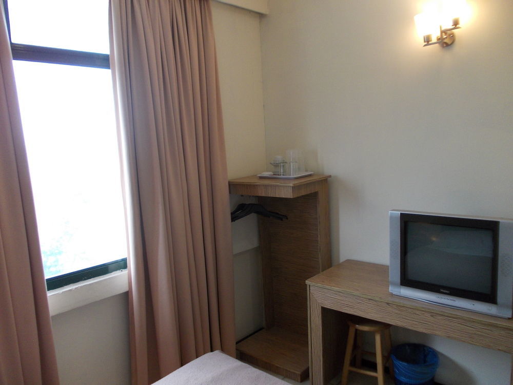 Hotel Sri Sutra - Bandar Sri Damansara Sungai Buloh Luaran gambar