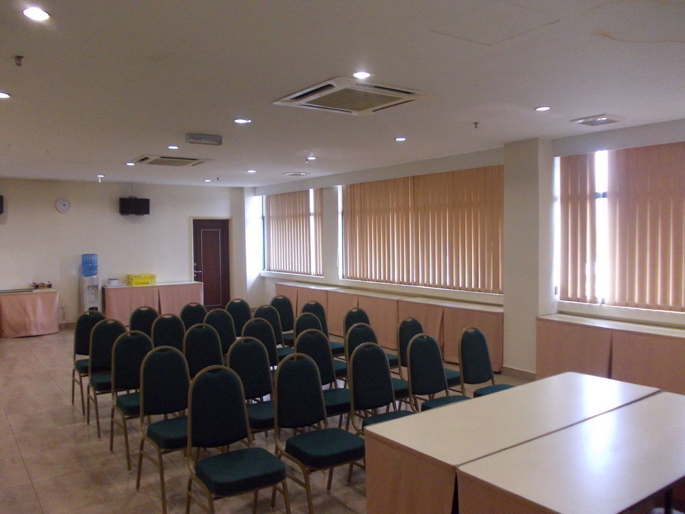 Hotel Sri Sutra - Bandar Sri Damansara Sungai Buloh Luaran gambar